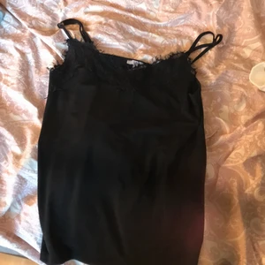 Linne  - Storlek xs,helt oanvänd,silkes tyg☺️