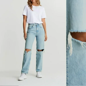 Gina Tricot  - Stolek 40 M. Endast provade, lapp kvar. Nypris 499kr, säljs för 300kr 