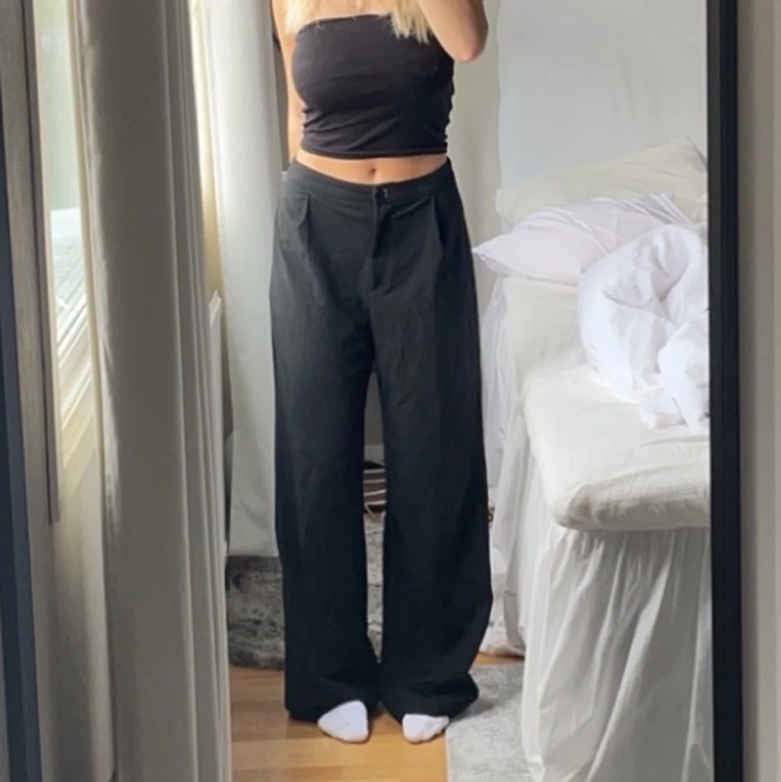 Svarta baggy kostymbyxor