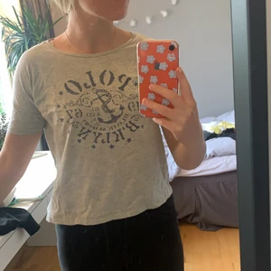 T-shirt från Ralph Lauren - Barnstorlek XL(tjej), passar xs vuxen. Bra skick