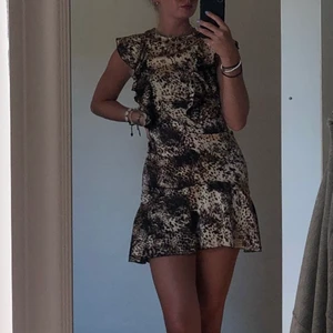 AIX Paris klänning  - Använd en gång! 🧡🧡🧡🧡