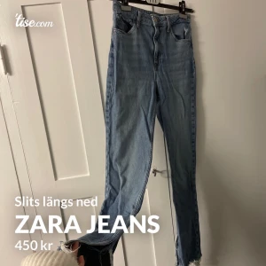 Zara byxor st 38 - Knappt använda, var för stora för mig. Är 166 och väger 57kg. Är en slits längst ned. 