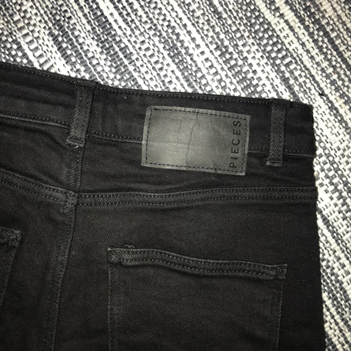 Svarta jeans biker shorts xs - 91