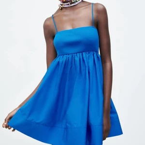 Härlig klänning från zara🥰 - As fin klänning i klarblått🥰 