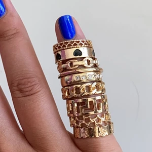 Ringar - Säljer några ringar som inte kommer till användning längre🌟🌟 10kr/st eller 3 för 20kr❤️❤️ skriv om due intresserad 