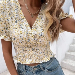 Tröja  - Jätte fin! Dok passar inte mig. Inte använd alls 