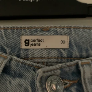 Gina trico jeans  - Ett par Gina jeans som är använda ca 4-5 gg som blev för små, dem är i storlek 30 och modell petit. Nypris 500 och jag hade tänkt mig 150kr😊 Meddela ifall du är intresserad 