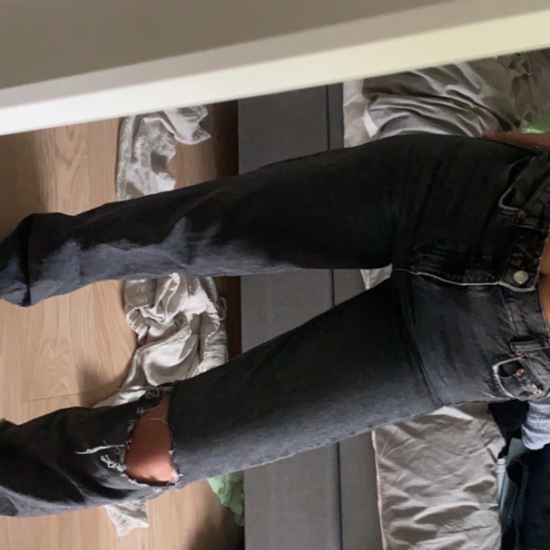 Gråa zara jeans  - 90