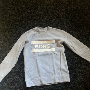 Fin Björn Borg tröja använd fåtal gånger. Inköpt på stadium outlet