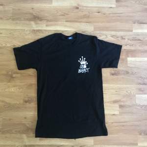 Our legacy work shop x Stussy tee, Size:S cond:10/10 DS pris:499