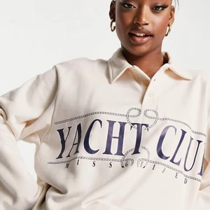 Långärmad tröja, strl EU 38 - Av märket Missguided. Oanvänd, kvar i påsen. Ordinariepris 206 kr