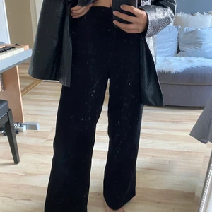 Manchester byxor  - Manchester byxor från Monki☯️