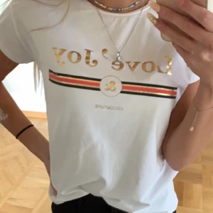 Co’couture’ t-shirt strl xs  - ✨Fin t-shirt, använd 1 gång, som ny! Säljes p.g.a den ej kommer till användning. 💕skriv vid frågor/ priset kan diskuteras 