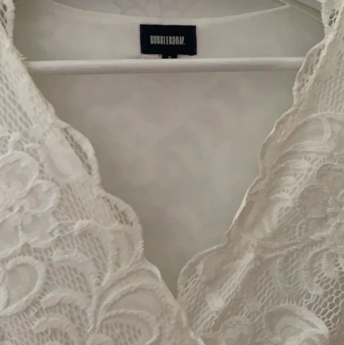 Vit spetsklänning  - 90