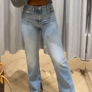 Jeans från H&M trend  - Storlek 38, endast testade 