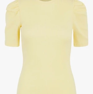 Gul jättefin topp i strl xs - Gul ribbad topp, sjukt snygg!!! 😍😍😍HELT NY!!!