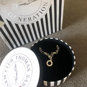 Thomas sabo - Jätte fint nytt Thomas sabo, kommer ej till användning för att jag redan har en och fick en till i present. Ingår en berlock på köpet!🥰