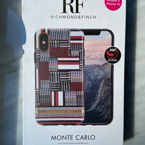 Mobilskal  - Säljer detta skal från richmond & finch i nyskick, aldrig använts. Passar för iPhone X, 6/6S/7/8, 8 PLUS och 6.5 screen💖   Jag står för leveransen via postnord 