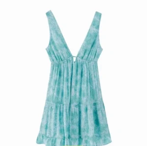 👗  - Säljer denna super söta klänningen!!! Ändats använd 1 gång!