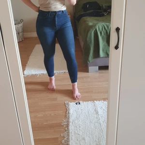 Berscha denim - Stretch denim storlek 36. Bra skick