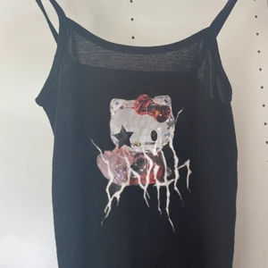 Hello Kitty linne - Linne från ouchhh store, knappt använd. Köpare står för frakt