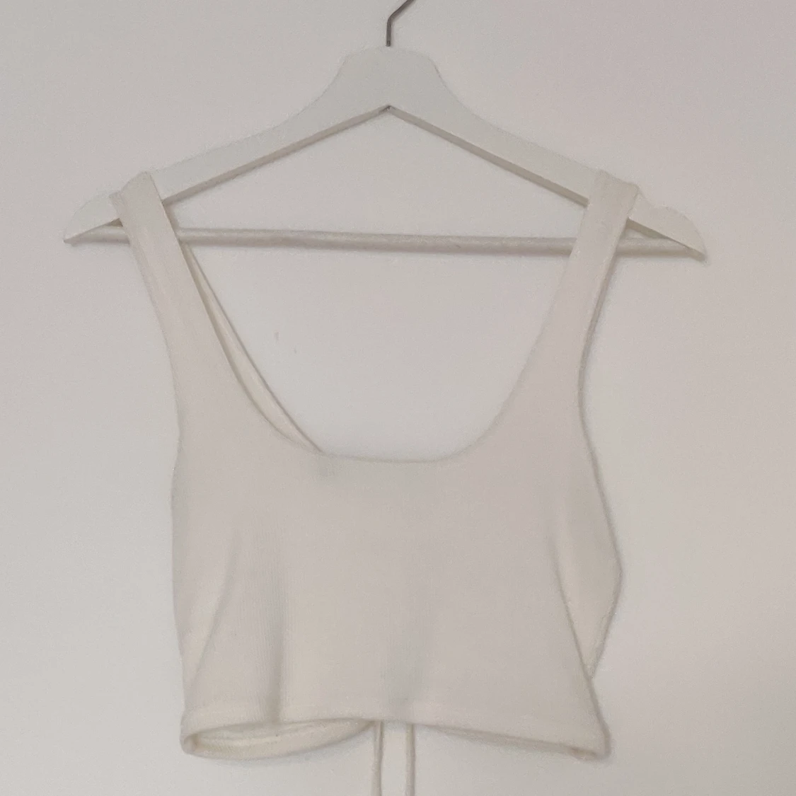 Crop top med snörning - 90