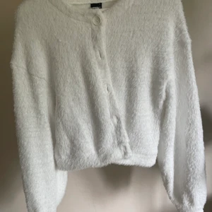 Cardigan - Cardigan från Gina tricot som inte kommit till användning 