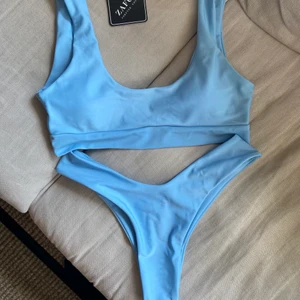 Bikini - Oanvänd bikini från Zaful i storlek S. Originalförpackning kvar. Köparen står för frakten. 