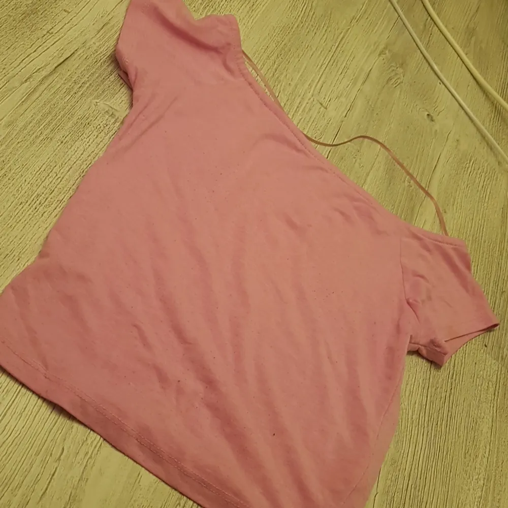 En rosa tröja . Tröjor & Koftor.