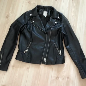 Bike jacka - Använd få gånger, i bra skik.