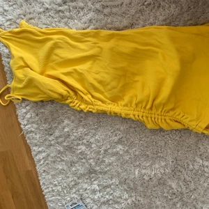 klänning - ej använd