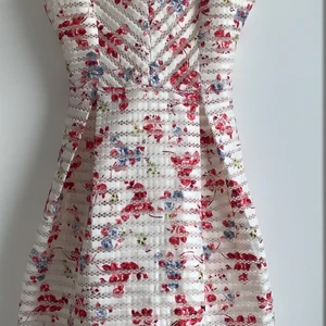 Summer dress - Excellent condition summer dress. Polyester.