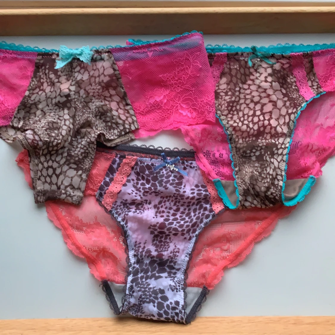 3 st nya trosor strl M