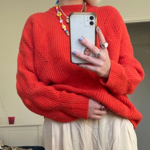 Röd stickad tröja - Frakt tillkommer💕