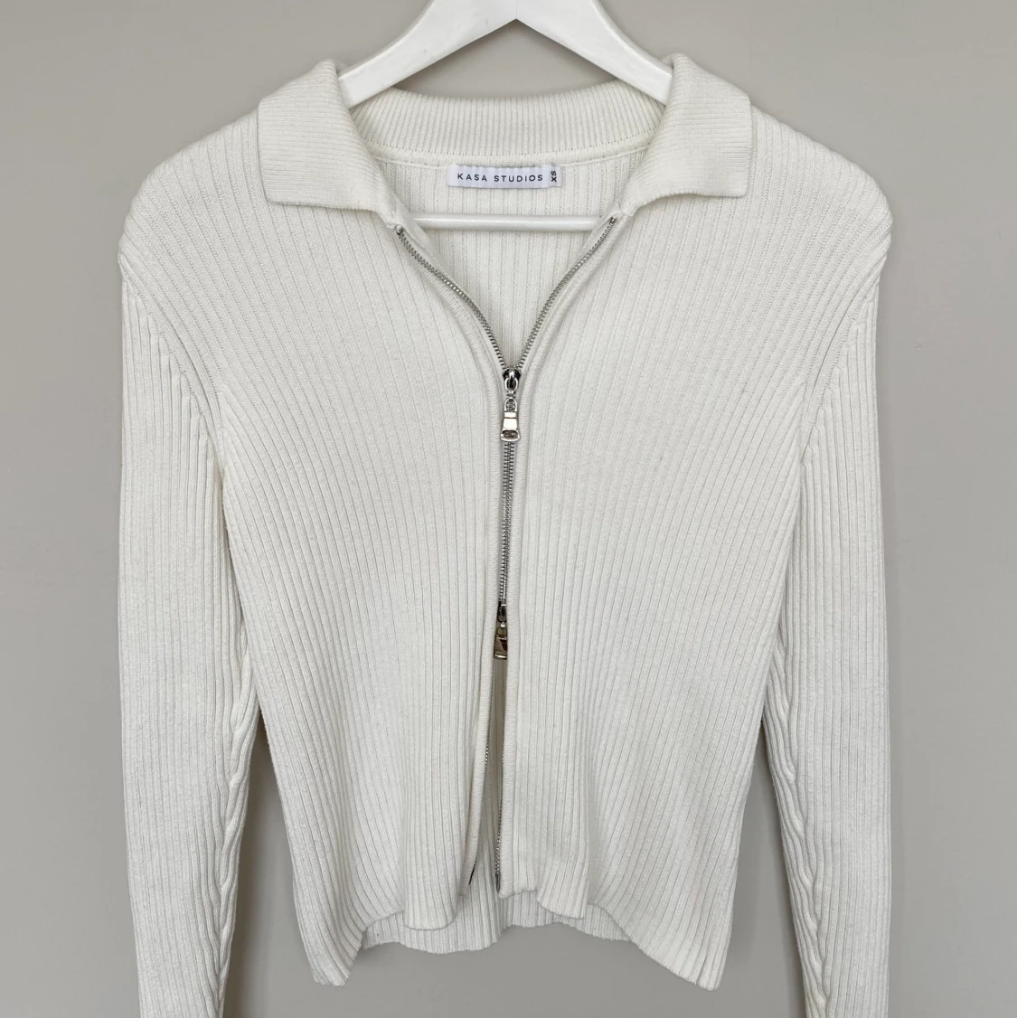 stickad kofta med tvåvägs-dragkedja - 90