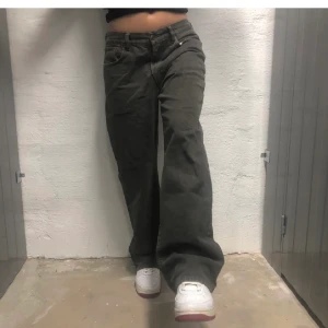 Byxor! - Så snygga byxor som tyvärr var förstora för mig! inte mina bilder Bud: 160kr