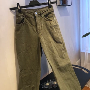 Jeans  - Jeans från Bershka. Storlek 34