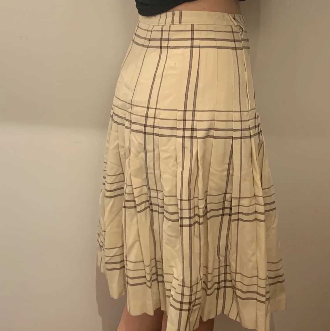 Kjol stlk S/M 100%Wool made in Canada - 90