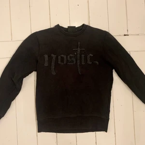 Tröja - Snygg tröja med text på framsidan❣️ normal passform