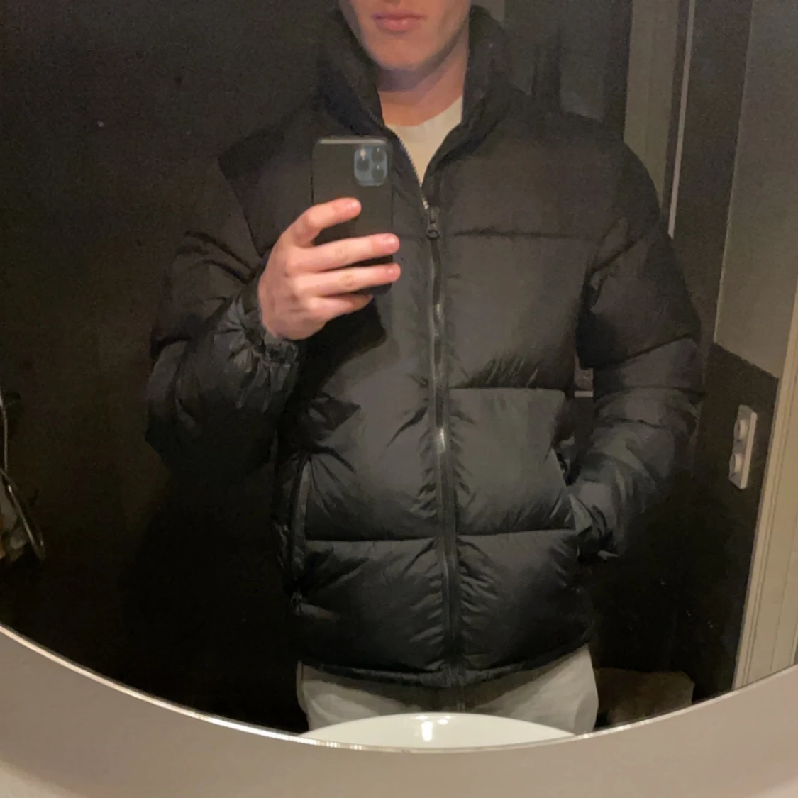 Helsvart basic Zara puffer