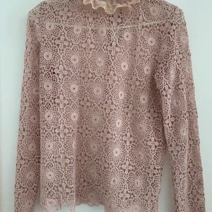 Topp - Rosa topp från bikbok