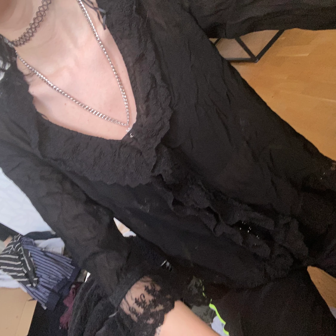 Svart spets tröja  - 90