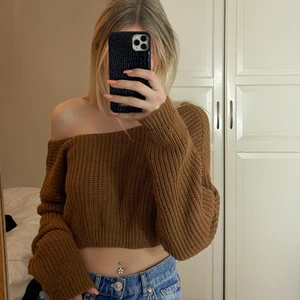 Stickad tröja boohoo  - Brun stickad tröja i bra skick. 