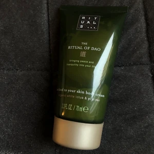 Body cream - Kroppskräm! Fick i somras, har använt typ 2 gånger 💚 