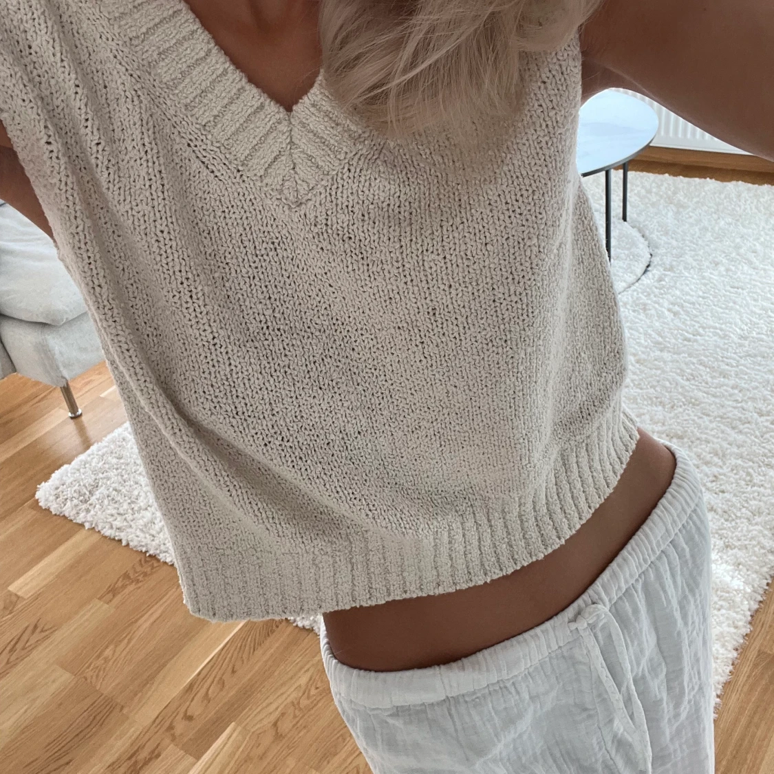 Stickad väst från weekday