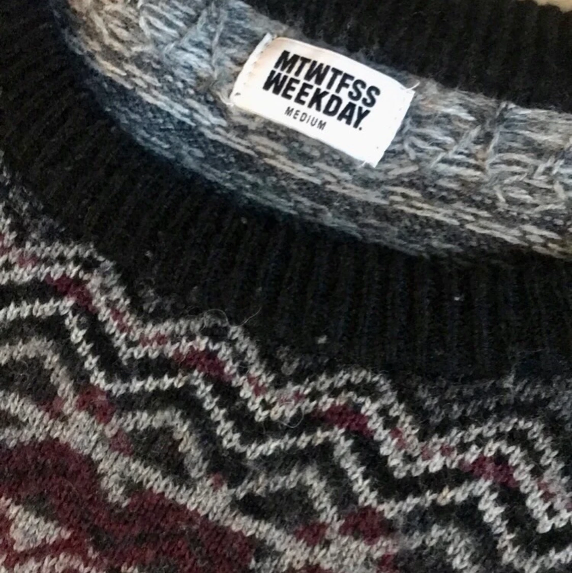 Stickad tröja från Weekday storlek M  - 91