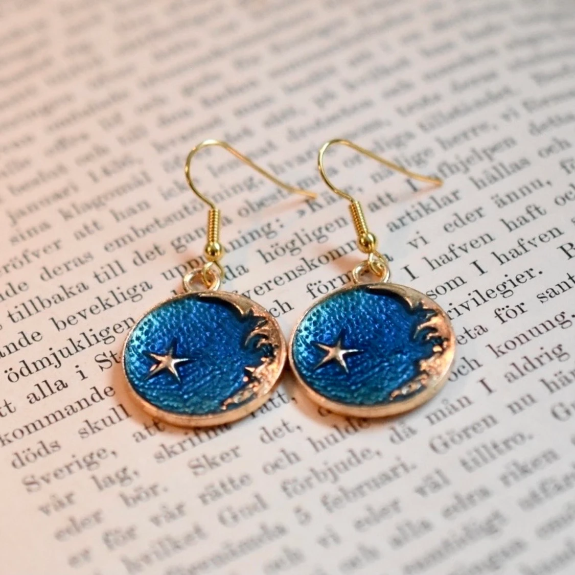 Örhängen med himmelsberlock - 90