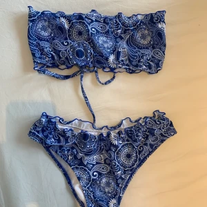 Blå bikini - En bikini som är oanvänd, endast öppnad ur sin förpackning. Köparen står för frakten!