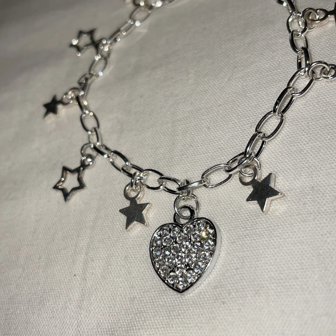 Armband med berlocker - 90