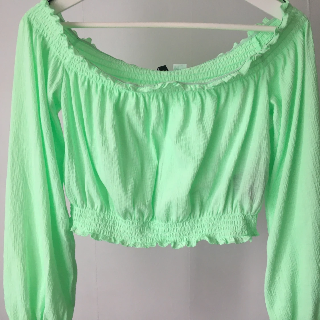 Hm grön off shoulder topp - 90